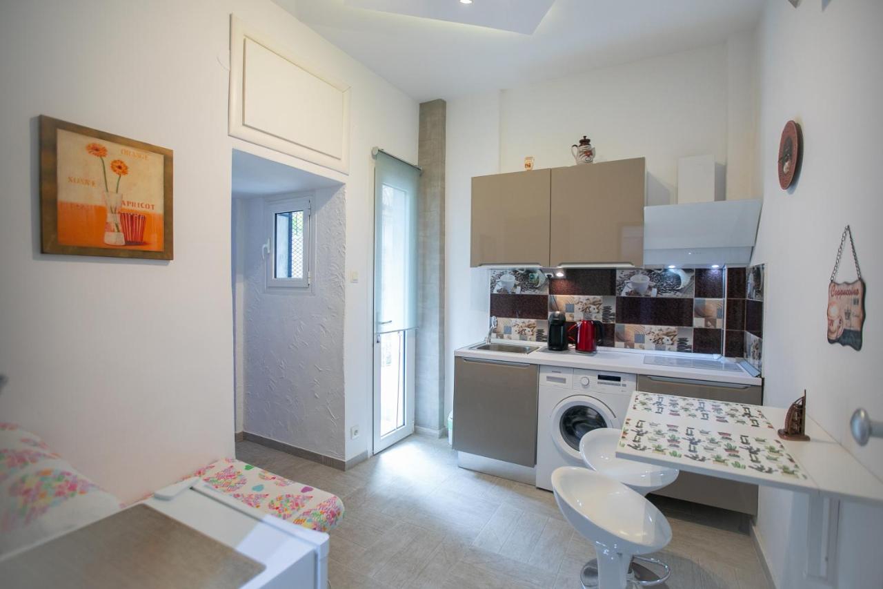 דירות סלוניקי Orange And Blue Studio Downtown 5 Min From White Tower מראה חיצוני תמונה